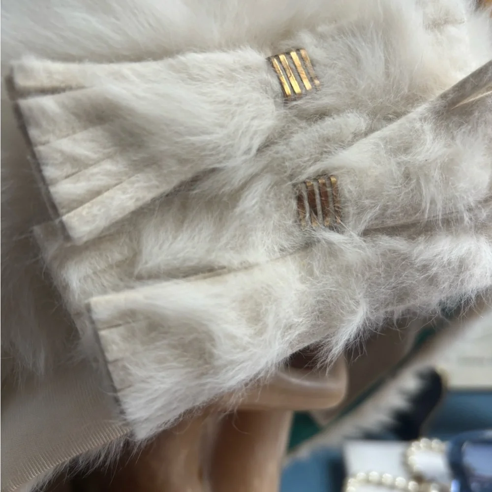 YSL fabulous vintage Fur Hat with Bow Accessories - Picture 2 of 16